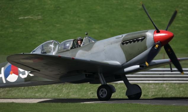 britain-spitfire-aircraft