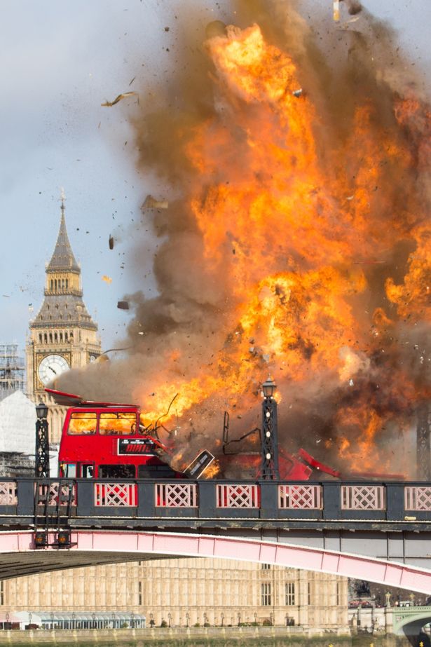 bus-explodes-london-bridge-terrifying