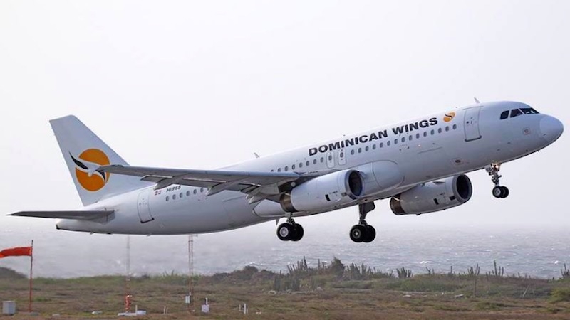 Dominican-Wings