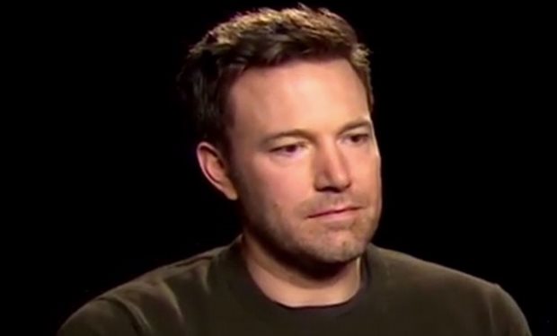 People_are_being_mean_by_making_mashups_of_sad_Ben_Affleck_s_reaction_to_Batman_v_Superman_reviews