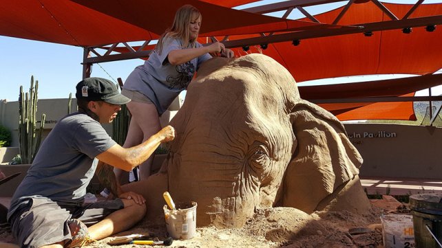 Escultura de arena de un elefante