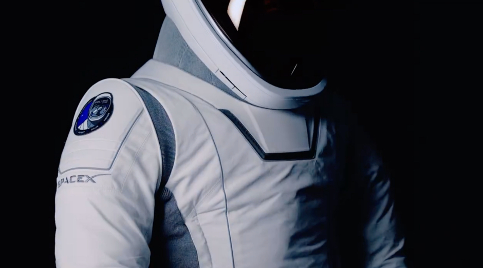 El nuevo flow de los trajes espaciales de SpaceX (video)